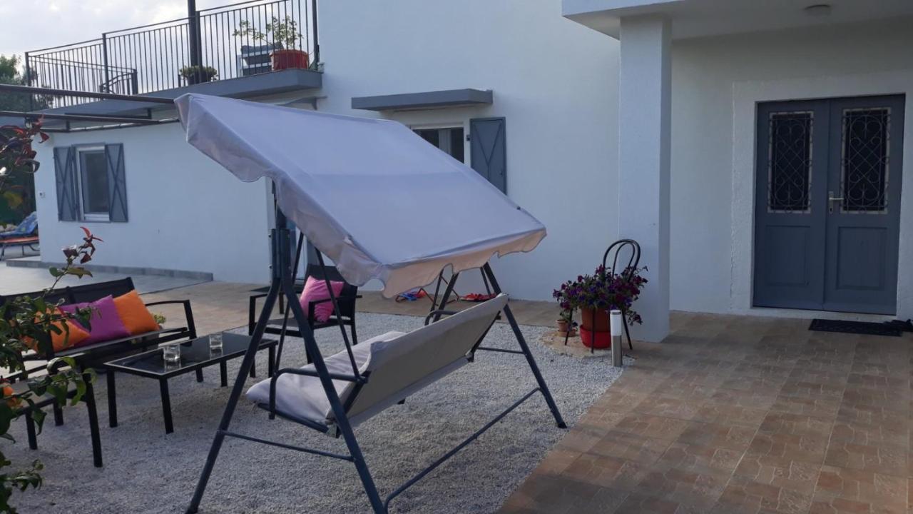Holiday Home Dioniza Воднян Екстериор снимка