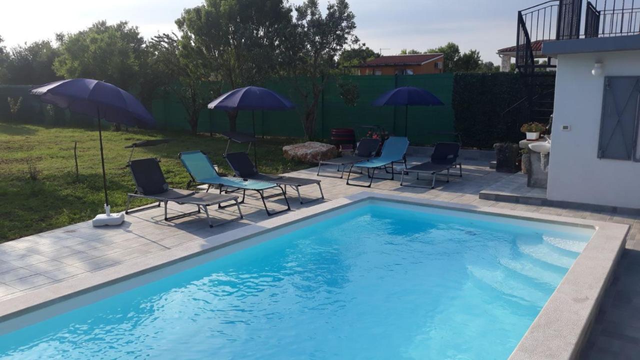 Holiday Home Dioniza Воднян Екстериор снимка