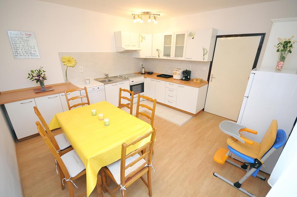 Holiday Home Dioniza Воднян Стая снимка