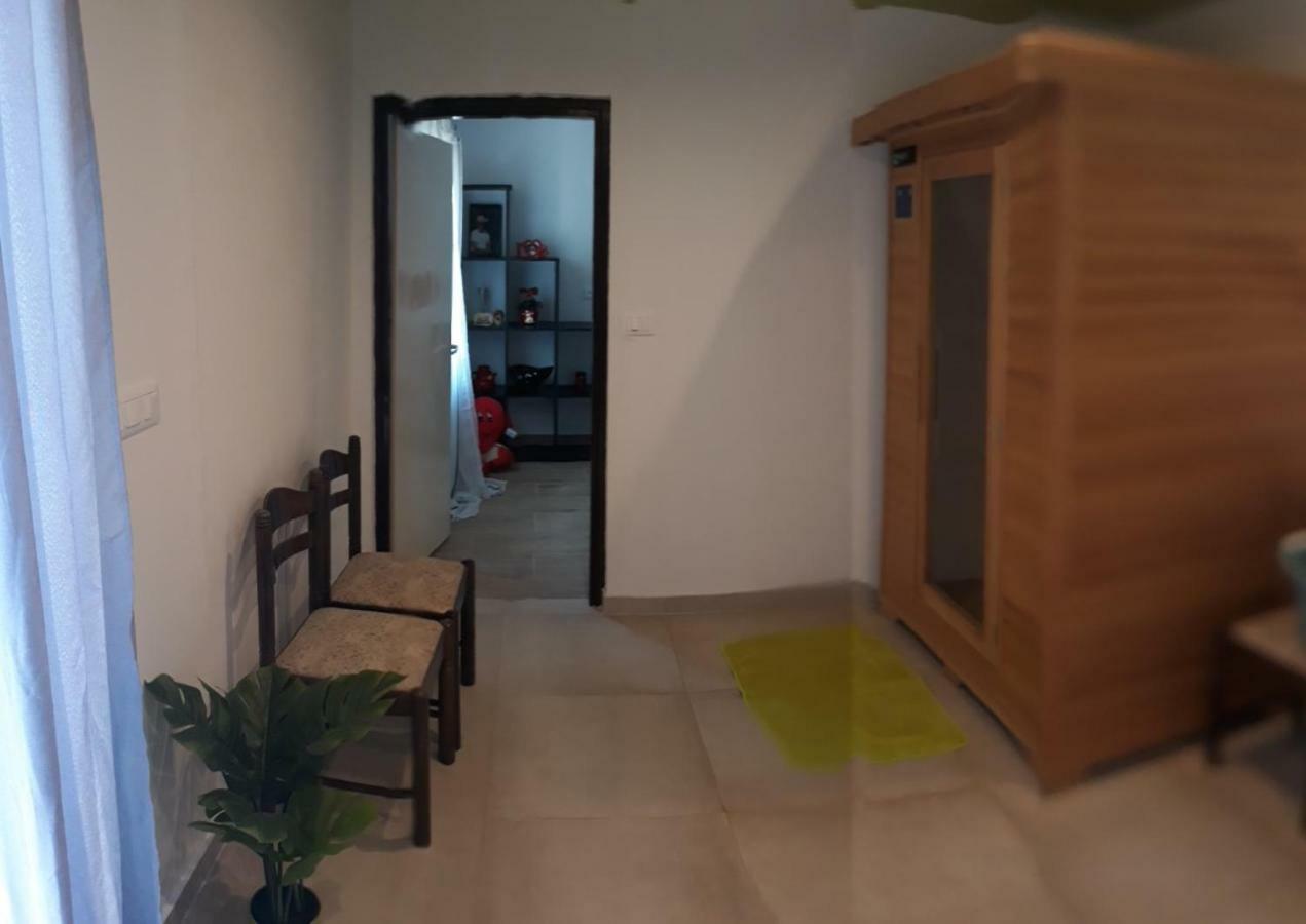 Holiday Home Dioniza Воднян Екстериор снимка